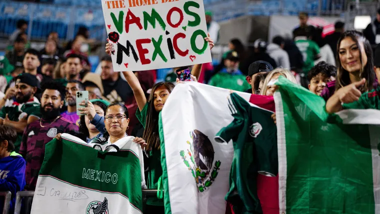 mexico20fans201200917252028129-jpg