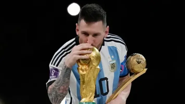 49262214-cb8c-4ed6-a7f3-e765a3fe65c2-1 “Messi superó a Maradona”: esto opinan los expertos