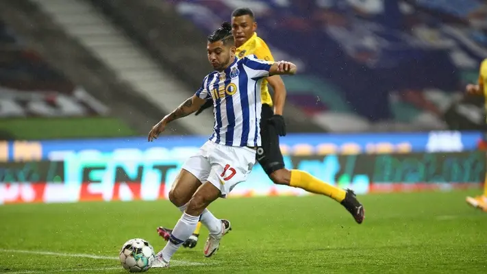 afae3659-fc18-4305-b450-0780cabeae87-1 ¿Qué futbolistas mexicanos han jugado en el Porto?