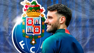 db22b770-cf22-41c5-8b92-a6053f49e3b6-2 Santi Giménez ya viaja rumbo a Portugal para cerrar su fichaje con Porto
