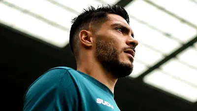 e01cdbe0-dc32-4c80-b0ce-1178c9b6211b Raúl Jiménez cerca romper nueva marca de Javier Hernández