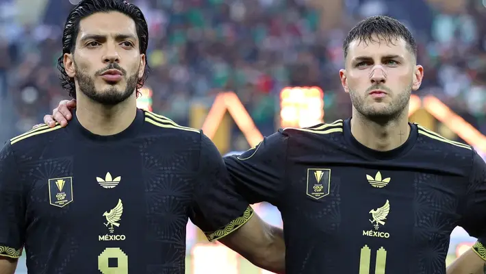 1702bb42-0c03-43bc-a8e0-c2142312cb4e ¿Regresa la Gi-Ji? Santiago Giménez recuerda su dupla con Raúl Jiménez en Selección Mexicana