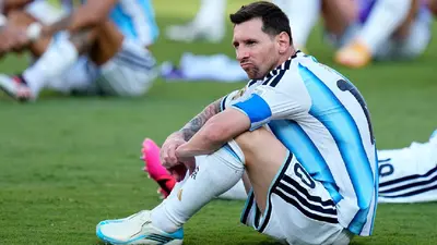 1a3c4442-a756-4741-a10e-4d84751d2565-4 El futbol argentino rinde homenaje a Messi tras anunciar su retiro de la Selección Argentina