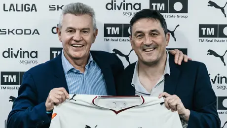 1d286cb5-c366-4cc5-b127-a5831fa74296-3 Javier Aguirre en su presentación con el Valencia: “Nunca le puedes decir que no a este club”