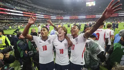 535ad87f-b5a4-41cc-86d5-481d666e790b-3 Anthony Gordon se rinde ante el México vs Inglaterra del Mundial: "la mejor experiencia que he tenido en mi vida"