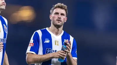 8656a208-36ee-47e3-9882-4595bd8789c7 ¿Titular ante Manchester City? El reporte de Santiago Giménez desde Portugal