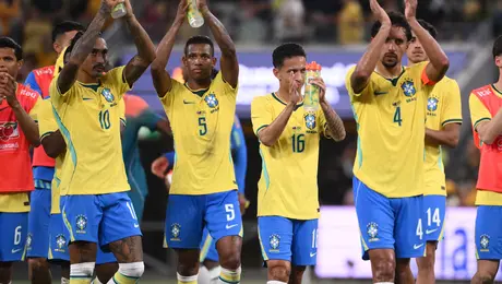 8e8dbb22-ba3e-402c-9268-751d13cc5395 Brasil rescata el empate ante Australia en el último minuto con gol de Rayan