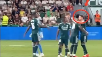 9abbc1eb-66db-4768-8f44-cbdafb4489c1-1 ¿Y el vestidor roto? Tchouaméni y Valverde se enfrascan en abrazo tras la victoria del Real Madrid