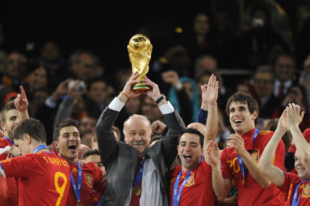 De la Fuente, hasta 2032: Los seleccionadores que más partidos han dirigido a España