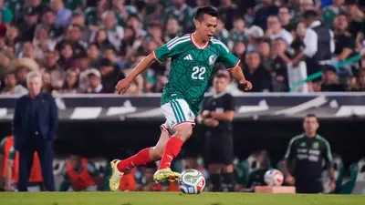 a5da430f-657f-440e-ab4d-ba60bd93733c 'Chucky' Lozano se dice "contento de regresar a Selección Mexicana" en su arribo a la convocatoria de Rafa Márquez