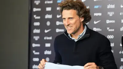 ab8ea2ad-568a-4f5a-9498-212c580b0321-1 Diego Forlán le abre las puertas de Uruguay a Luis Suárez: “Si tiene ganas de volver, bienvenido sea”