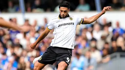 b45b1573-d2aa-4095-8b45-3ce53cb974ed-2 Wolverhampton empata ante Birmingham con Raúl Jiménez como capitán