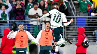 b475c788-c145-4429-a9dd-b2d9a24aee77 Rafael Márquez sobre Gilberto Mora: "todavía no consigue nada, hay que llevarlo con calma"