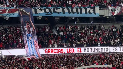 b56821cc-ea2a-4ae4-8495-548d4249694e River Plate le dedica Monumental homenaje a Messi