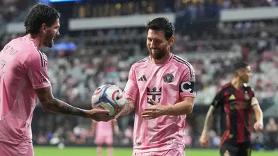 b6ad64ce-9aba-459f-9776-c3fea154ea62-3 VIDEO: El emotivo reencuentro entre Lionel Messi y 'Tata' Martino