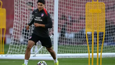 bb0d420b-a5f9-4960-842a-2e00737a59ab-5 ¿Habrá debut europeo? Obed Vargas fue convocado por Atlético de Madrid en la Champions League
