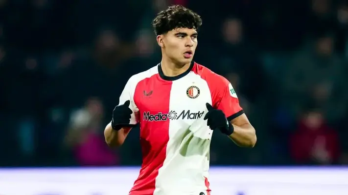 c0116136-cee6-439e-840b-6b176cb8d10b-1 ¿Llega a Chivas? Stephano Carrillo, la joya que la Liga MX quiere repatriar