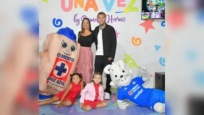 c95c4d21-da94-4915-aad9-d44c8a8b272d Fue la piñata: Gonzalo Piovi celebra cumpleaños de sus hijas con temática del Cruz Azul