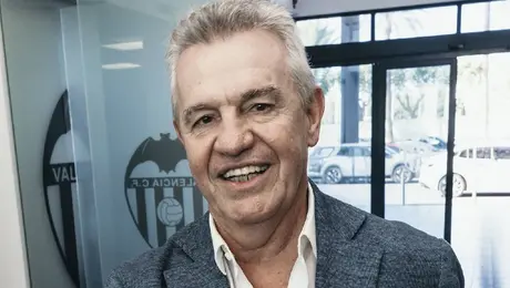 df3ccf38-e01b-4a28-8915-ece2f7e3ce86-6 Javier Aguirre responde sobre si llevará mexicanos al Valencia