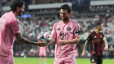 ed474cca-4d1f-4cdc-ae7a-0c6304dc7183 Lionel Messi alcanza acuerdo para comprar a equipo español de segunda división