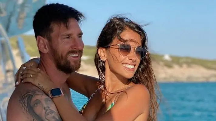 f1565bc1-e89d-4ad6-9ea3-941b9cd6a79f-3 Antonela Roccuzzo conmueve con su mensaje a Messi tras su retiro de la selección Argentina