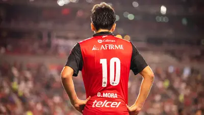 04608b8c-1a7f-4b5d-b3fe-15f4a6a10f65 Gilberto Mora y su salto a Europa: estos son los clubes que 'luchan' por llevarse a la joya mexicana