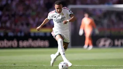 2f8a09b6-1b62-4823-91ba-d17039d041a8-1 Mbappé fue captado en discoteca de París mientras se recupera de lesión y desata polémica