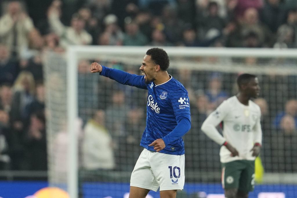 ¡Nuevo terremoto en la Premier League! El Everton en venta