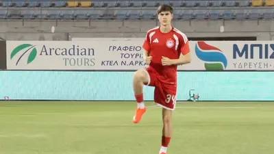 52f5b704-2f41-4a7c-b74d-6179c0ffebc3-1 ¿‘Hormiga’ González ha perdido protagonismo con el nuevo DT del Olympiacos?