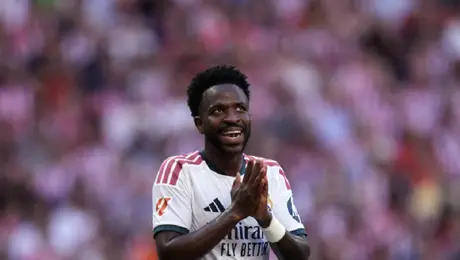 5ffb54d4-f254-4bd1-b574-aeb2fc48c860-2 ¿Se pierde el Clásico? Vinícius Jr. podría recibir hasta dos partidos de suspensión por su roja contra Villarreal