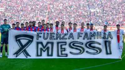 81c2ec61-7c45-48e9-9315-5f1dac3f0f26 El homenaje a Jorge Messi que unió a San Lorenzo y Huracán antes del clásico