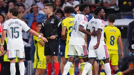a9e76d1f-369e-4994-b1c3-394610a2429b-4 Vinícius Jr. rompe el silencio tras su expulsión ante Villarreal