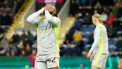 b66c15f0-5a62-45e2-bddd-f211cb2a9697 Arrestan a aficionado inglés por insultos racistas contra Semenyo en el Everton vs Manchester City