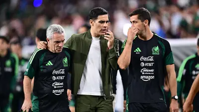 b853a4f8-3987-4637-a6a6-e5995cd606ae ¿Quiénes fueron los mejores jugadores en el arranque de Rafa Márquez con el tricolor?