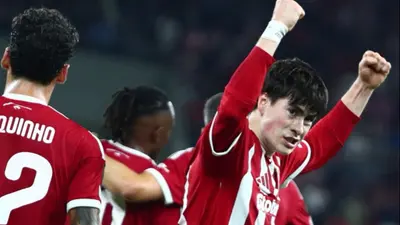 c00efa3c-8faa-4690-ba56-124d194f6590-1 VIDEO: Así fue el efusivo festejo de 'Hormiga' González en el triunfo de Olympiacos contra Panathinaikos