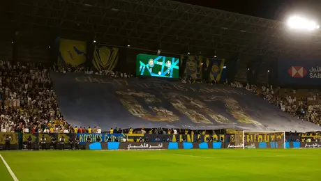 e5f9cd3e-0b32-4358-8894-48755c97bca8 Al Nassr rinde tributo a Cristiano Ronaldo con un tifo histórico