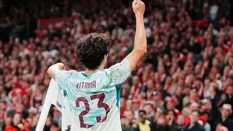 f13eaa18-3ac4-4847-988c-bc07d74b55fd-3 Vitinha elogia a DT de Portugal luego de primer triunfo post escándalo Cristiano Ronaldo